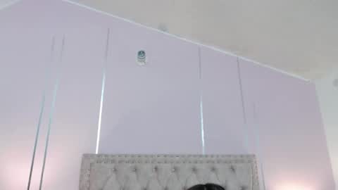Snapshot of liahjhons chatting on 01-04-25, 01:10 Liah online show from 01-04-25, 01:10