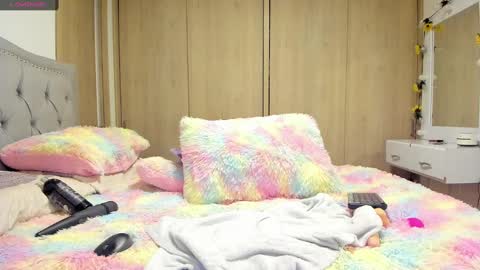 Snapshot of liahkimi chatting on 01-15-25, 05:29 Lia  online show from 01-15-25, 05:29