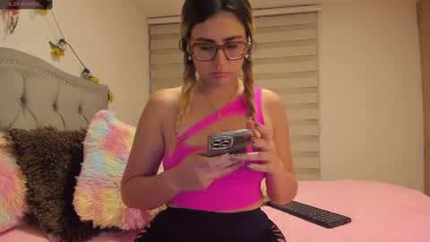Snapshot of liahkimi chatting on 01-24-25, 03:32 Lia  online show from 01-24-25, 03:32