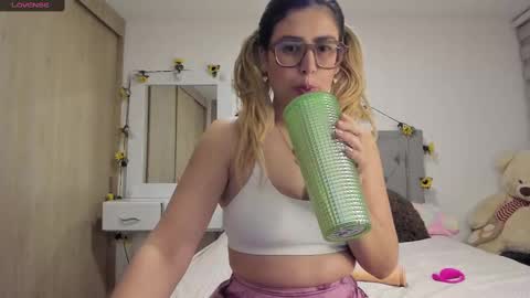 Snapshot of liahkimi chatting on 02-21-25, 02:06 Lia  online show from 02-21-25, 02:06