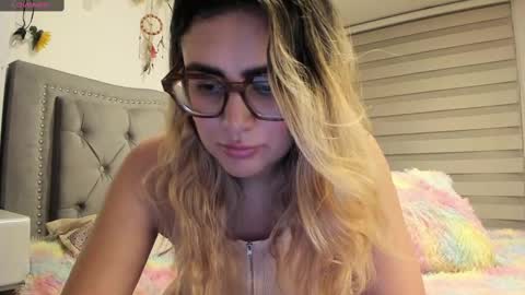 Snapshot of liahkimi chatting on 02-25-25, 04:57 Lia  online show from 02-25-25, 04:57