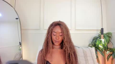 liahparis online show from 01-18-26, 02:04