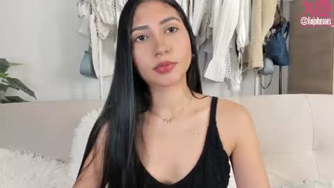 Snapshot of liajohnsons_ chatting on 06-16-26, 12:35 Lia Johnsons online show from 06-16-26, 12:35
