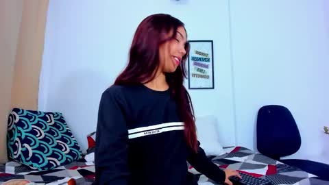 Lia Kitty online show from 10-14-25, 01:56