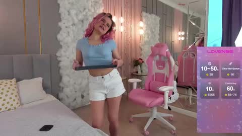 lialoran online show from 02-11-25, 06:30