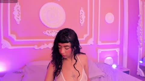 Snapshot of lialovet chatting on 05-12-26, 08:17 Lia lovet online show from 05-12-26, 08:17