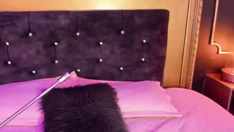 Snapshot of lialovet chatting on 07-21-26, 08:00 Lia lovet online show from 07-21-26, 08:00