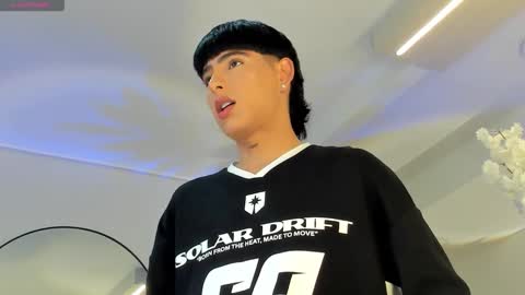 Liam online show from 01-10-26, 04:20