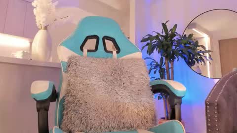 Liam online show from 03-02-26, 05:08