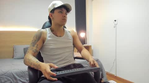 liam__fox online show from 06-07-26, 03:32