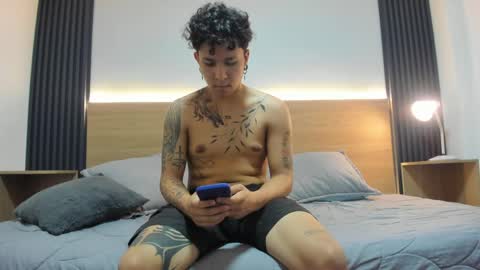 liam__fox online show from 06-09-26, 04:02