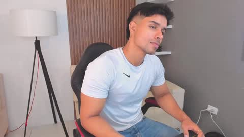 Liam Collins online show from 02-02-25, 11:40