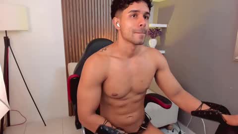 Liam Collins online show from 02-21-25, 05:42