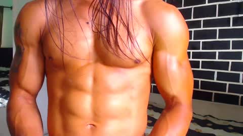 Snapshot of liam_domain chatting on 10-23-25, 07:23 LIAM online show from 10-23-25, 07:23