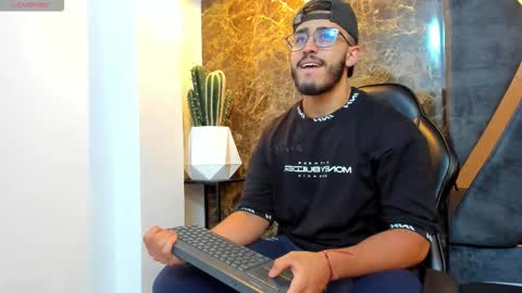 LIAM KLEIN online show from 09-22-25, 11:12