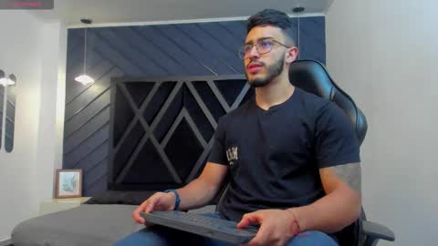 LIAM KLEIN online show from 11-13-25, 11:20