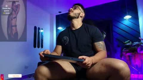 LIAM KLEIN online show from 03-10-26, 11:15