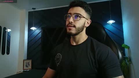 LIAM KLEIN online show from 03-30-26, 11:33