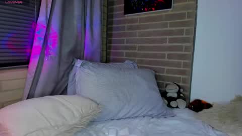 liam online show from 04-22-26, 03:20