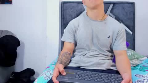 Call me Lian online show from 02-18-26, 12:12