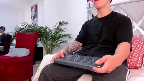 Call me Lian online show from 02-26-26, 12:04