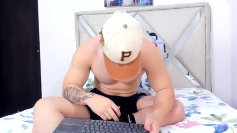 Snapshot of liam_saint chatting on 06-07-26, 01:59 Call me Lian online show from 06-07-26, 01:59
