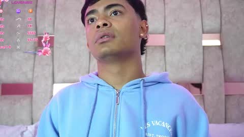 Liam online show from 03-04-26, 03:23