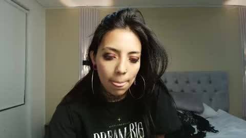 L I A M O N R O E online show from 09-17-25, 11:45