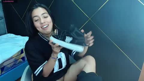 L I A M O N R O E online show from 11-11-25, 11:54