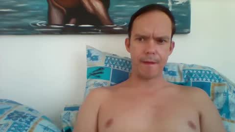Snapshot of liamrosezn chatting on 02-24-25, 05:54 LiamRose online show from 02-24-25, 05:54