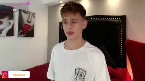 Snapshot of liamwild20 chatting on 01-19-26, 05:33 liam online show from 01-19-26, 05:33