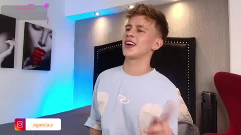 Snapshot of liamwild20 chatting on 02-03-26, 04:10 liam online show from 02-03-26, 04:10