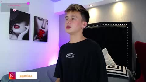 Snapshot of liamwild20 chatting on 02-13-26, 04:41 liam online show from 02-13-26, 04:41