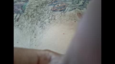 Snapshot of lian5602 chatting on 05-26-26, 12:01 LiamCross online show from 05-26-26, 12:01