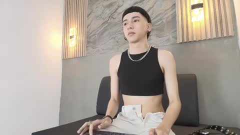 lian_cameron online show from 01-14-26, 03:56