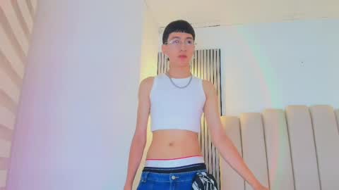 Snapshot of lian_cameron chatting on 04-29-26, 03:54 lian_cameron online show from 04-29-26, 03:54