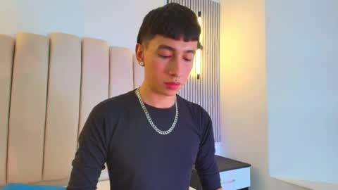Snapshot of lian_cameron chatting on 05-13-26, 11:55 lian_cameron online show from 05-13-26, 11:55