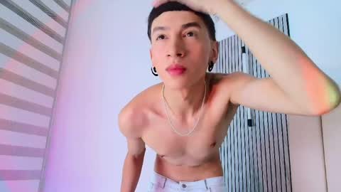 Snapshot of lian_cameron chatting on 06-03-26, 03:53 lian_cameron online show from 06-03-26, 03:53