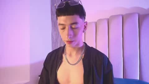 Snapshot of lian_cameron chatting on 06-16-26, 03:31 lian_cameron online show from 06-16-26, 03:31