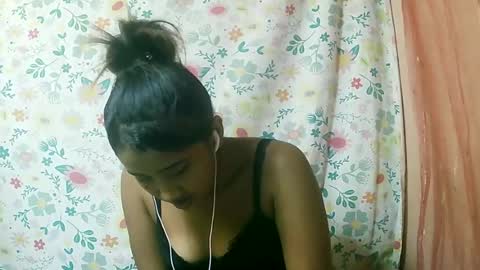 Snapshot of liana9794 chatting on 06-11-26, 06:39 Liana9794 online show from 06-11-26, 06:39