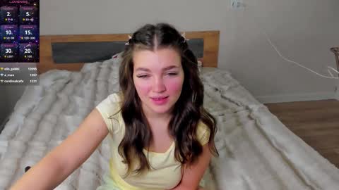 liana_8 online show from 11-19-25, 03:34