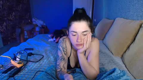 liana_diva online show from 05-11-26, 08:50