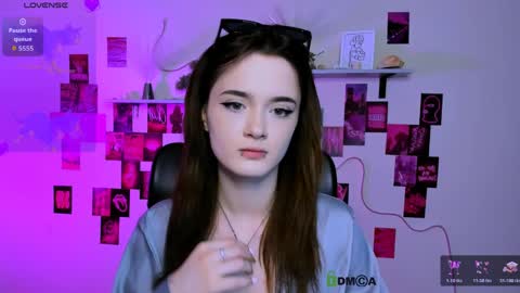 Little Liana  online show from 04-04-26, 07:33