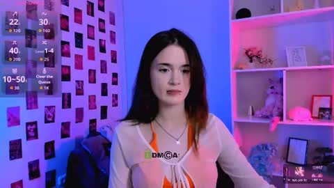 Snapshot of liana_kisses chatting on 06-17-26, 06:53 Little Liana online show from 06-17-26, 06:53