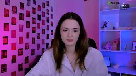 Snapshot of liana_kisses chatting on 07-27-26, 06:48 Little Liana online show from 07-27-26, 06:48