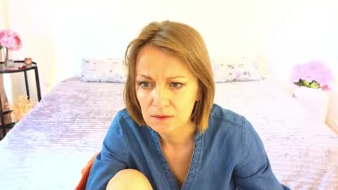 LianaNova online show from 07-17-26, 05:58