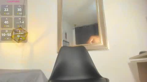 lianfox_ online show from 09-19-25, 12:28