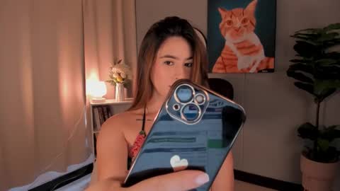 Snapshot of liapearce chatting on 10-21-25, 12:06 Lia online show from 10-21-25, 12:06