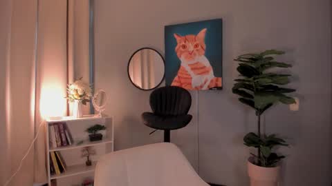 Snapshot of liapearce chatting on 11-04-25, 12:26 Lia online show from 11-04-25, 12:26