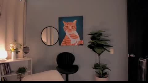 Snapshot of liapearce chatting on 11-24-25, 02:06 Lia online show from 11-24-25, 02:06